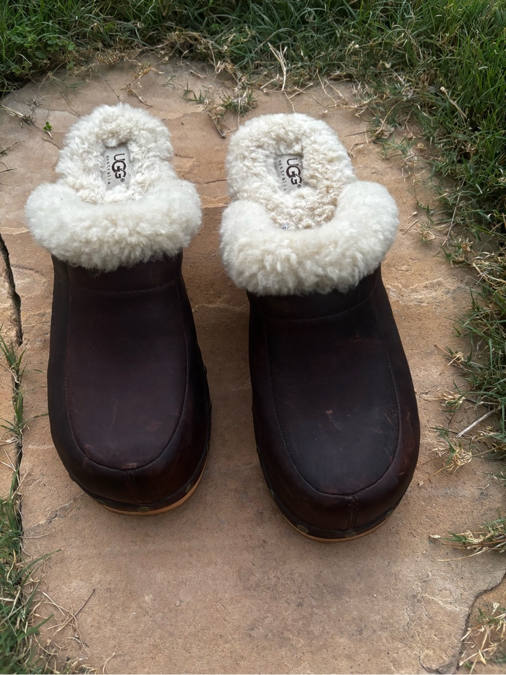 UGG Brown Leather Shearling-Lined Mule Clogs with Cream Fur Trim